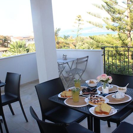 Residenza Anna Calabria Bed & Breakfast Briatico Dış mekan fotoğraf
